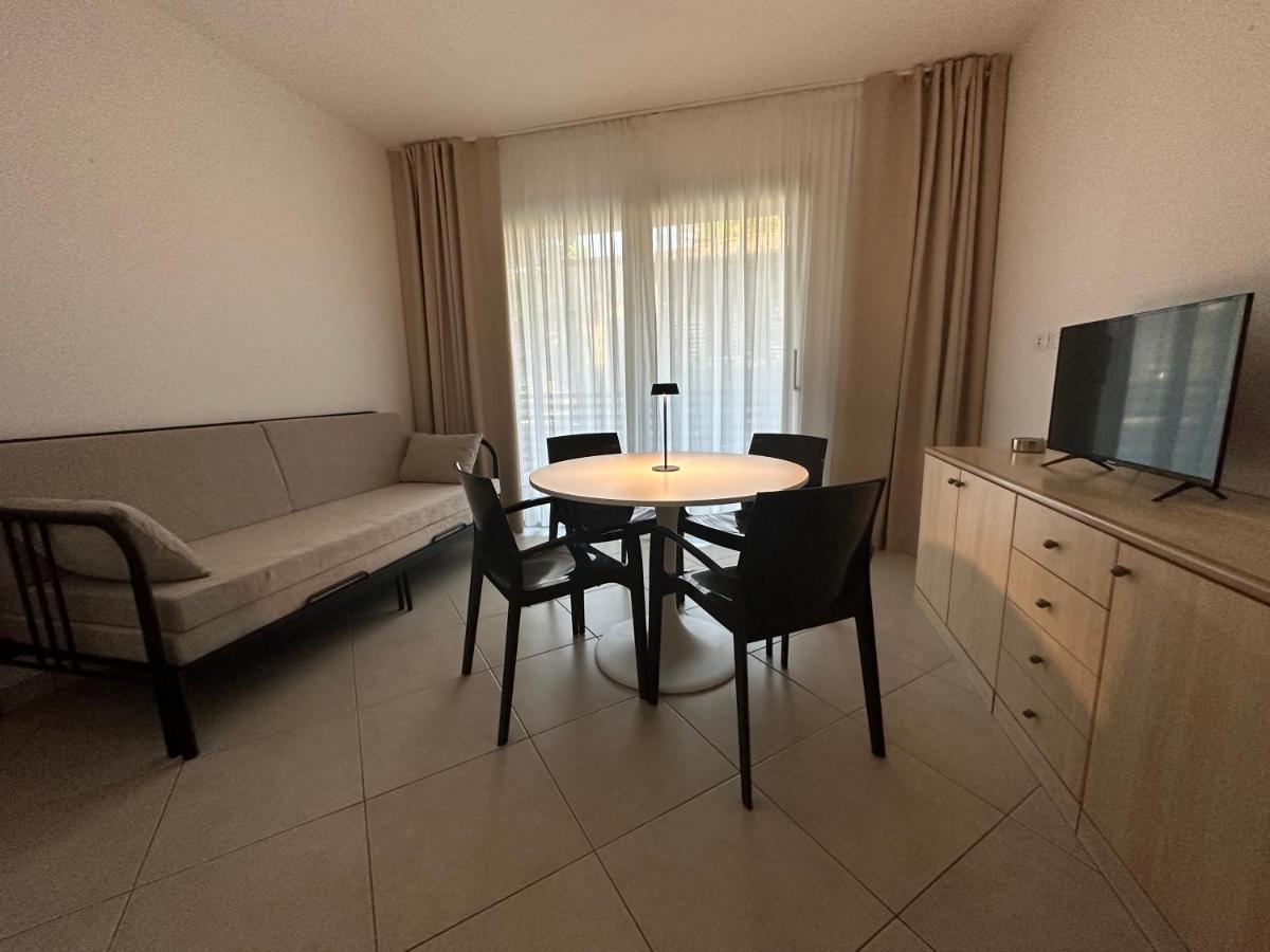 Prassitele Apartments لينانو سابيادورو المظهر الخارجي الصورة